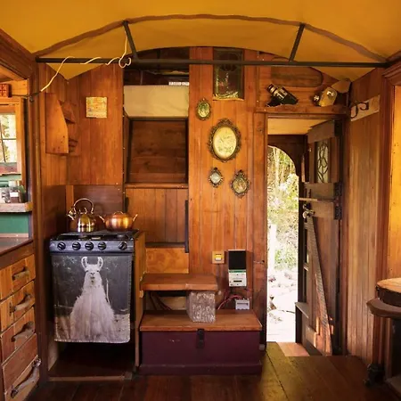 Alpacas Off Grid - House Truck Hotel Takaka Exterior photo