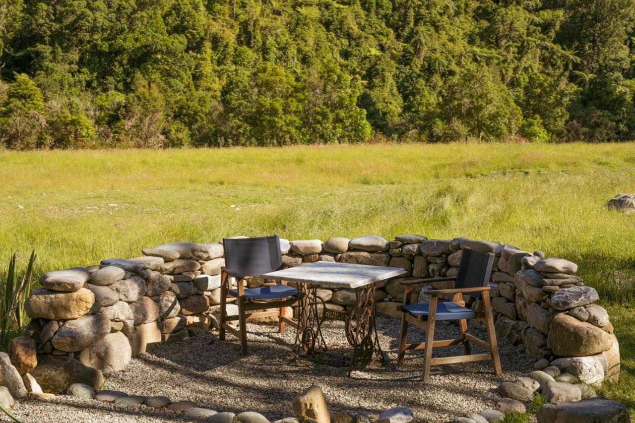Campsite Alpacas Off Grid - House Truck