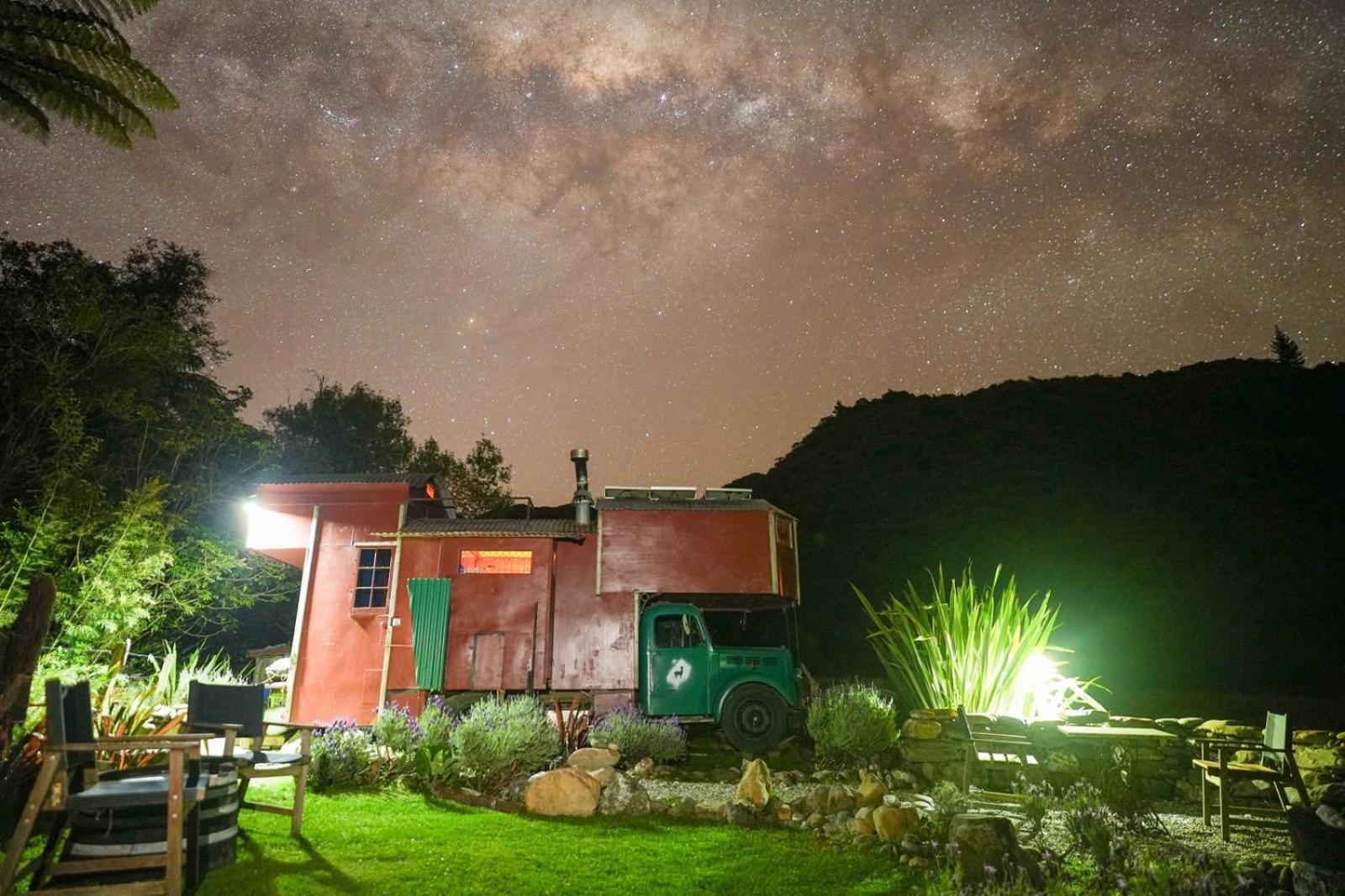 Alpacas Off Grid - House Truck Campsite Takaka